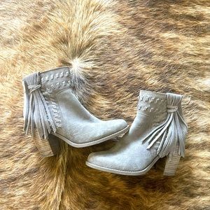 Jessica Simpson Suede booties sz 7.5